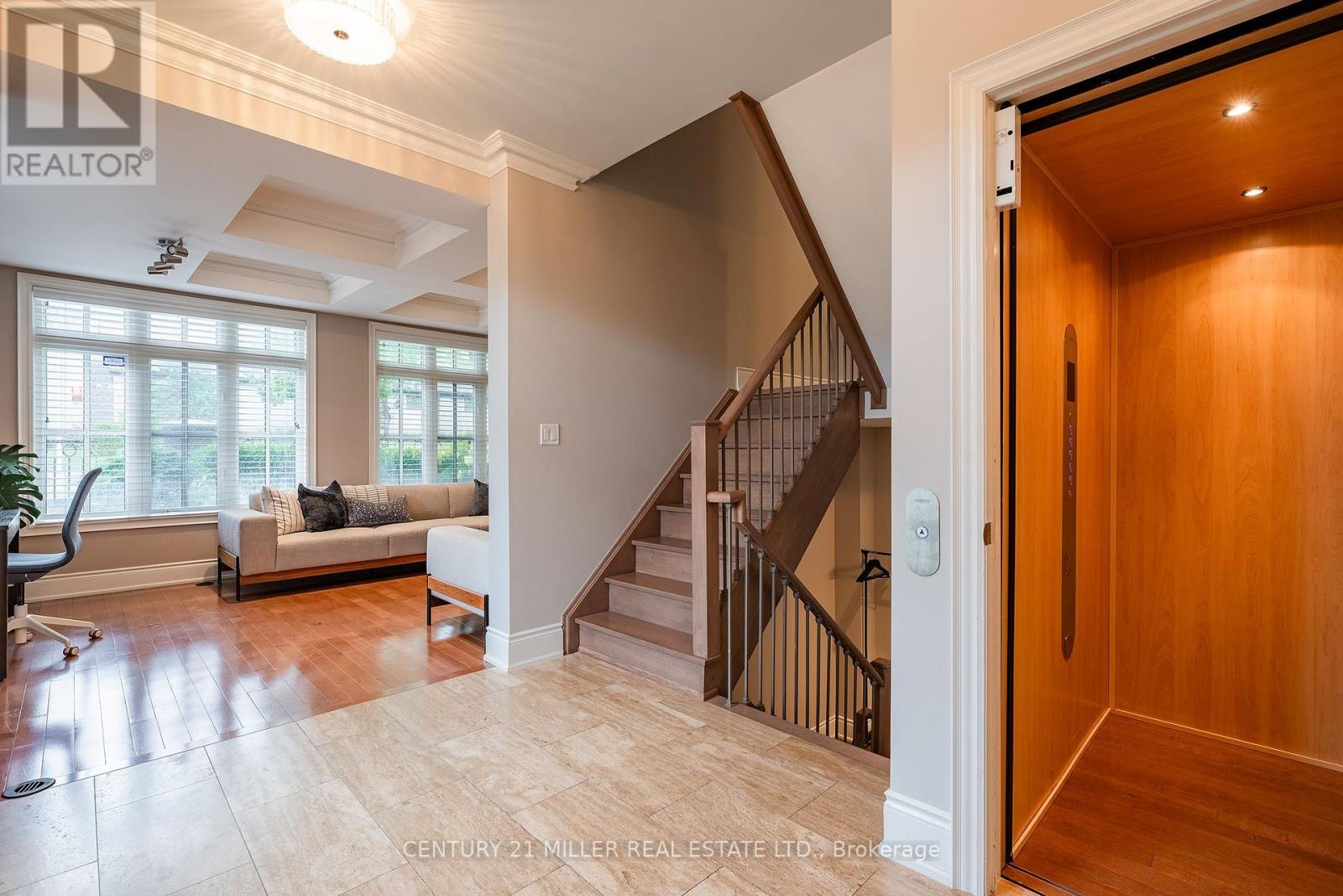 Photo 2 of 131 Brock Street, Oakville ON