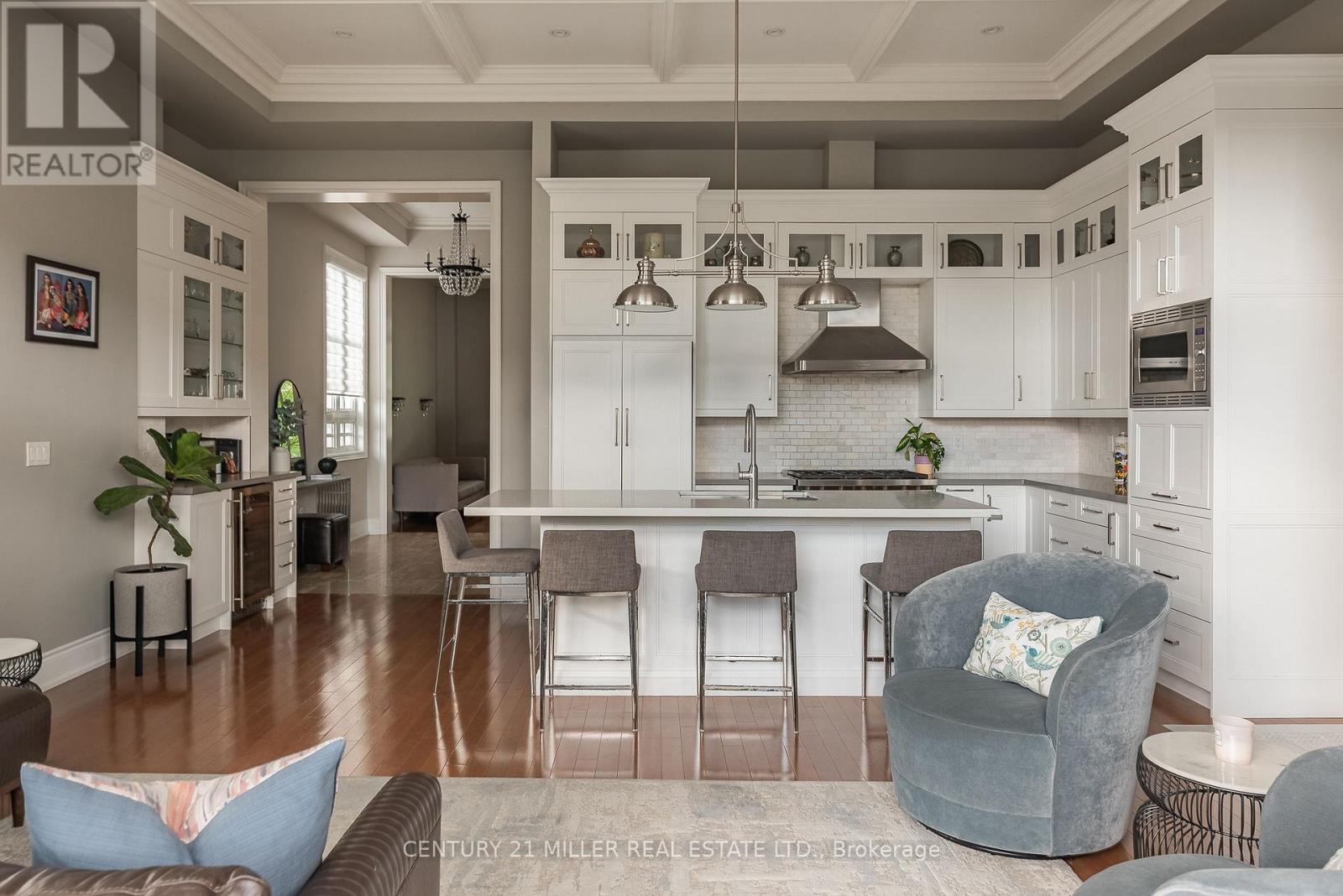 Photo 9 of 131 Brock Street, Oakville ON