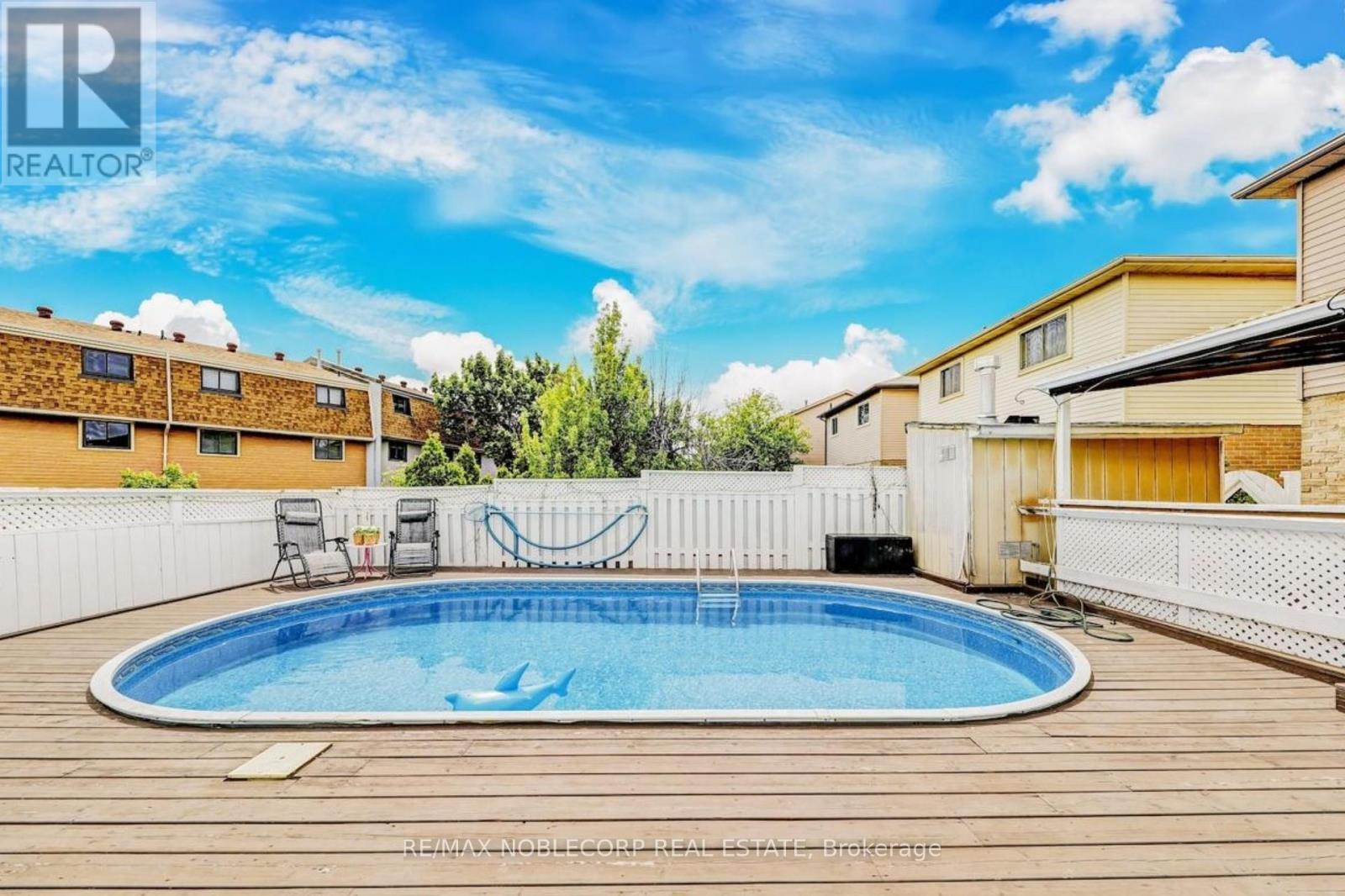 Photo 30 of 30 Mayberry Court, Brampton ON