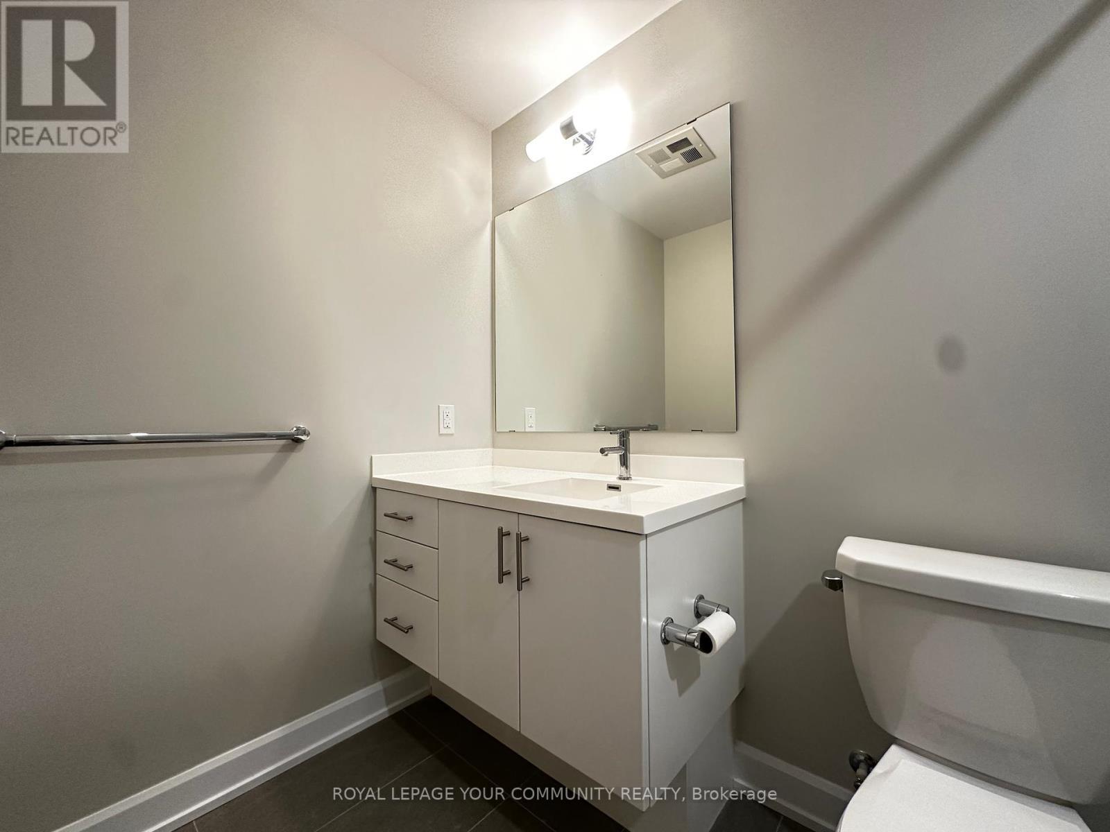 Photo 9 of 411 3220 William Coltson Avenue, Oakville ON