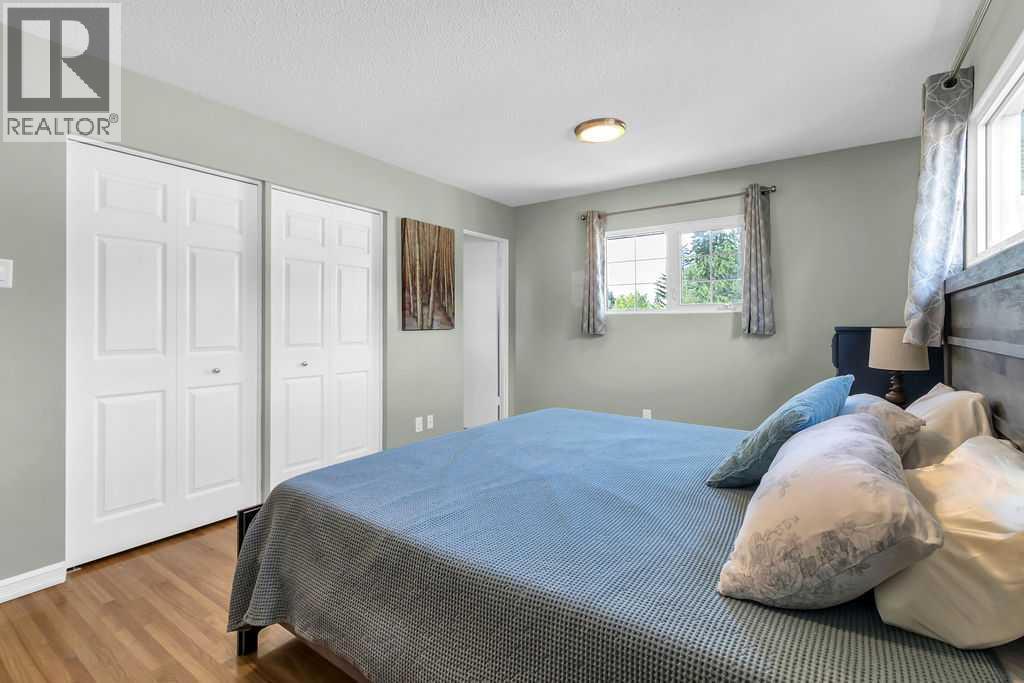 Photo 18 of 1215 Mapleglade Place Se, Calgary AB