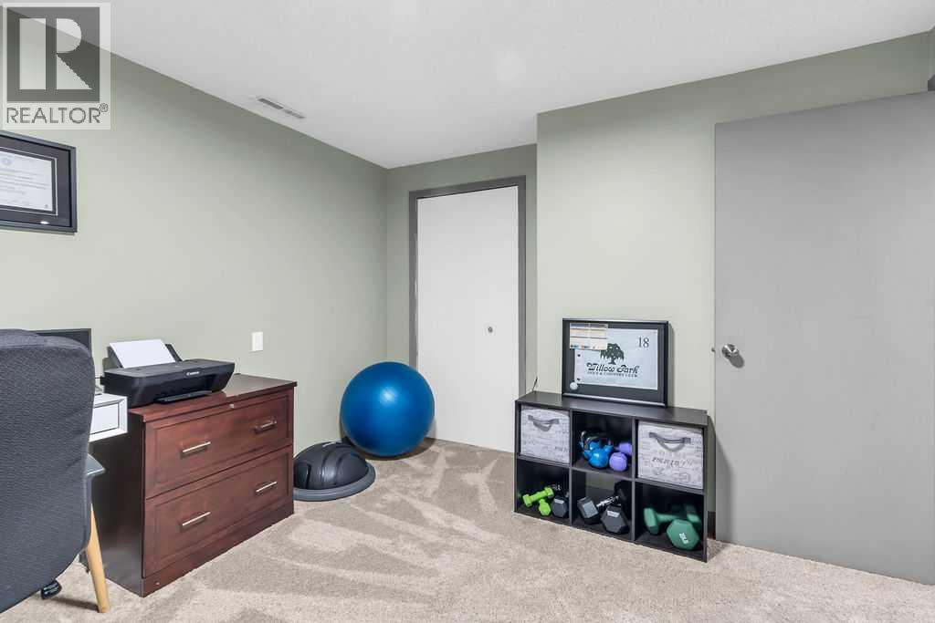 Photo 39 of 1215 Mapleglade Place Se, Calgary AB