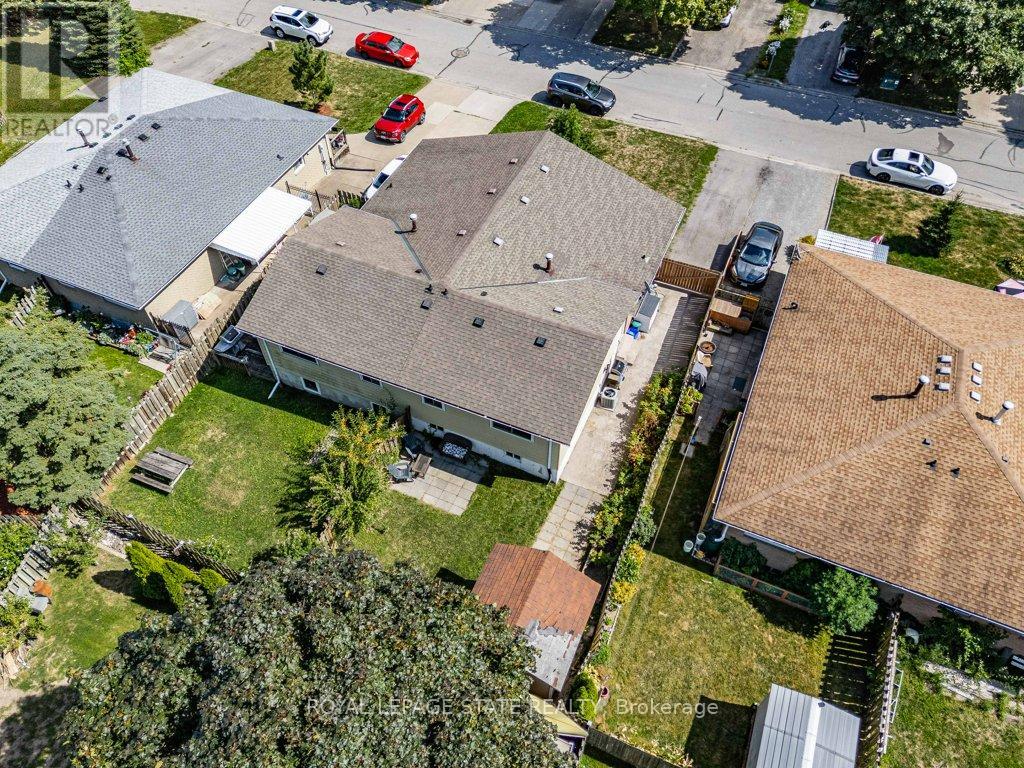 Photo 29 of 19 Lampman Crescent, Thorold ON
