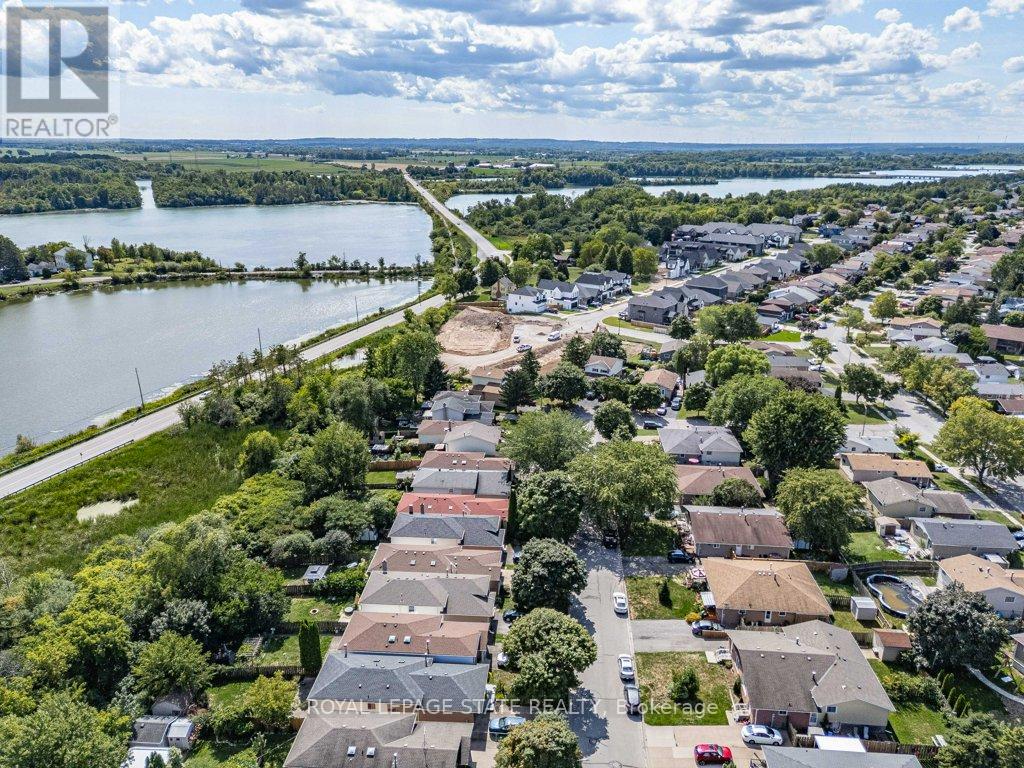 Photo 31 of 19 Lampman Crescent, Thorold ON