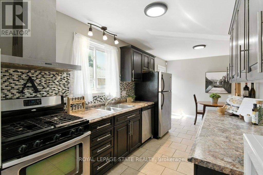 Photo 6 of 19 Lampman Crescent, Thorold ON