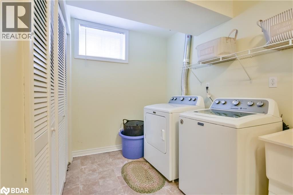 Photo 11 of 210 S Pringle Drive, Barrie ON