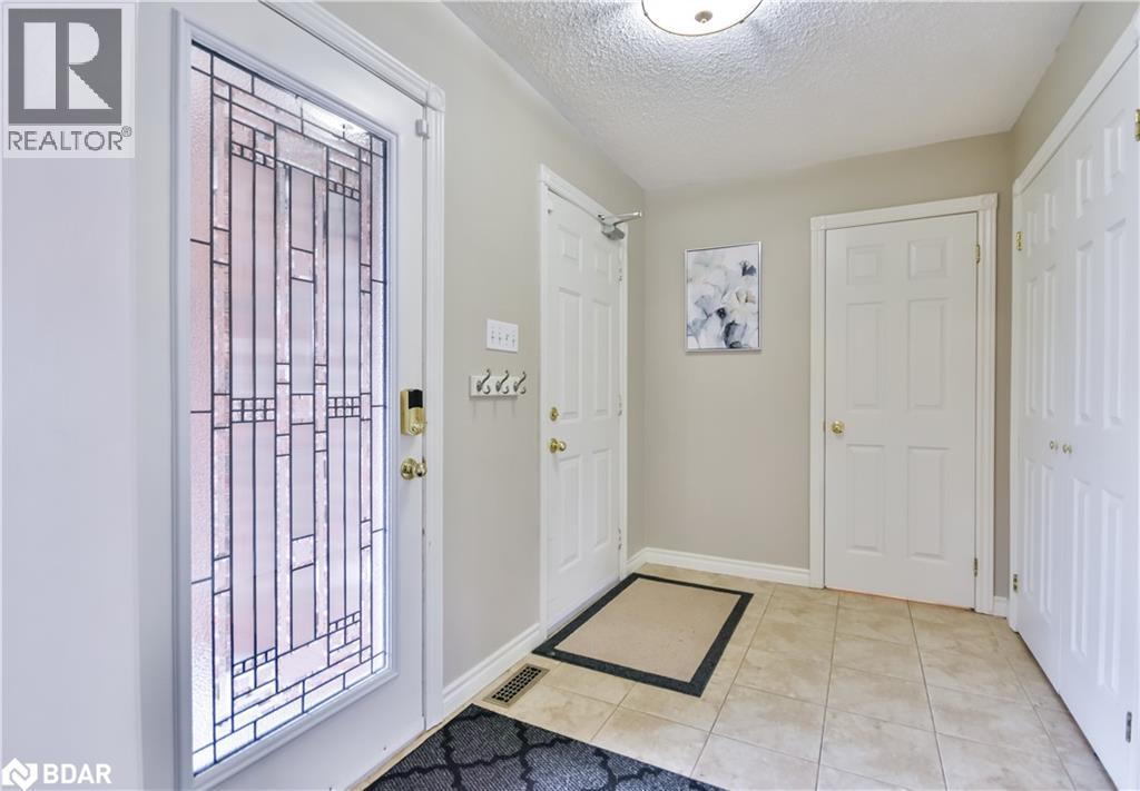 Photo 13 of 210 S Pringle Drive, Barrie ON