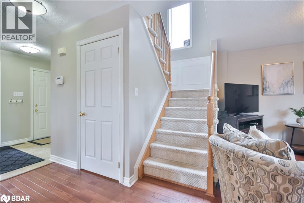Photo 22 of 210 S Pringle Drive, Barrie ON
