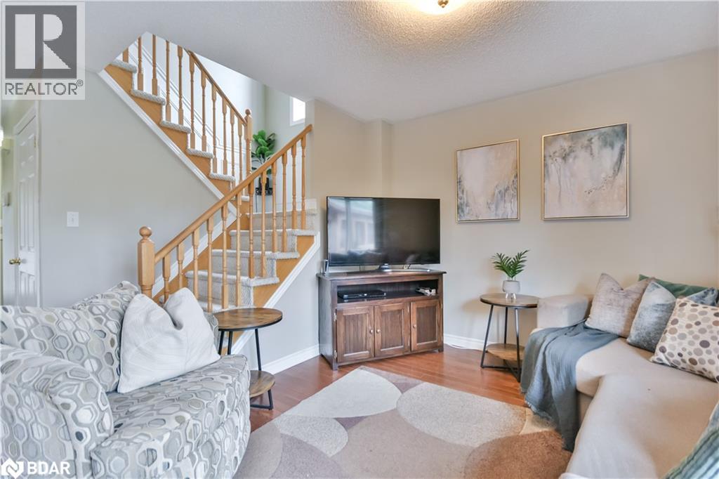 Photo 25 of 210 S Pringle Drive, Barrie ON