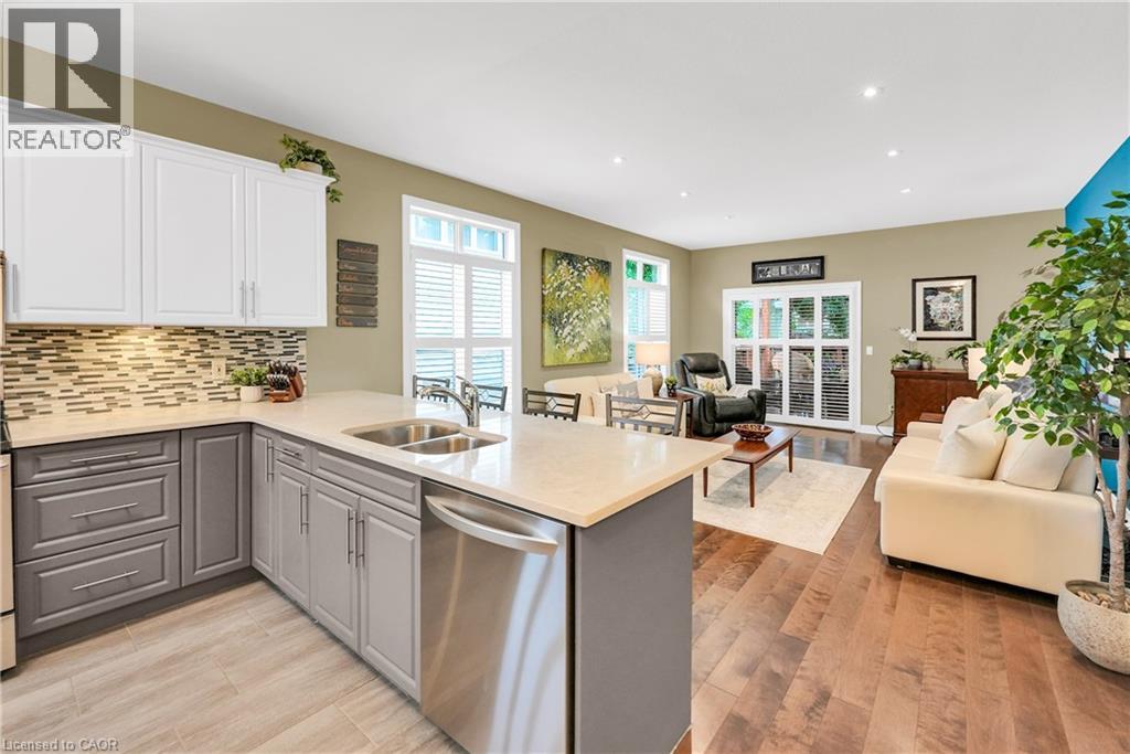 Photo 11 of 3358 Laurie Avenue, Vineland ON