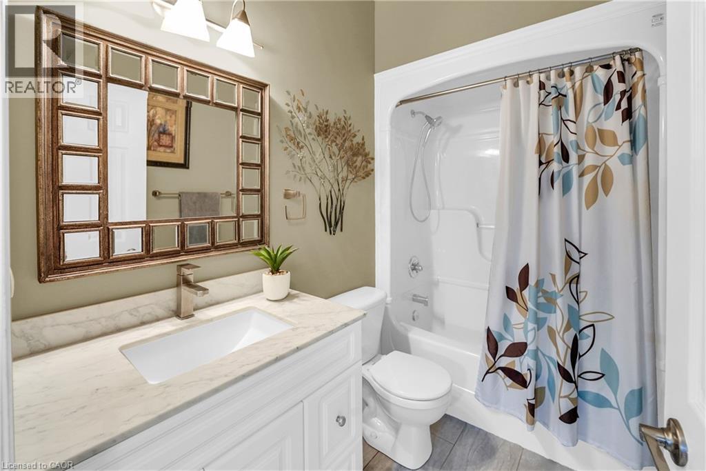 Photo 21 of 3358 Laurie Avenue, Vineland ON