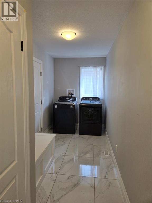 Photo 8 of 15 Dunning Way, St Thomas ON