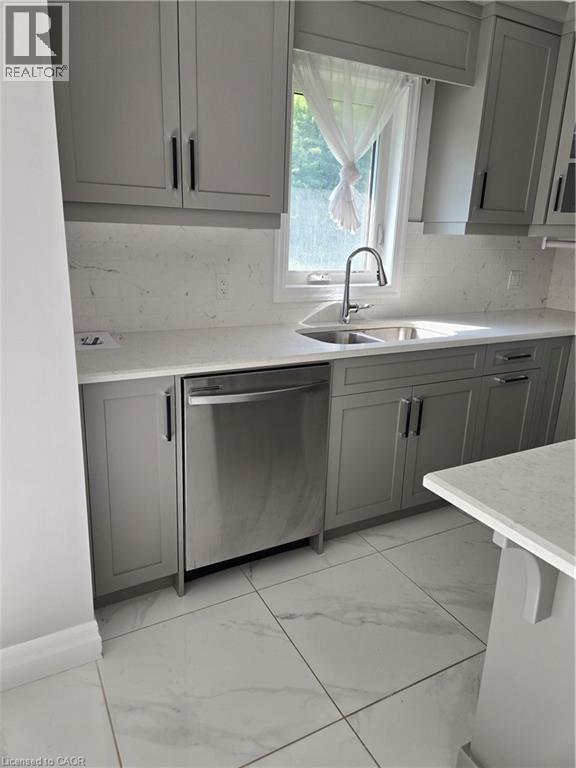 Photo 11 of 15 Dunning Way, St Thomas ON