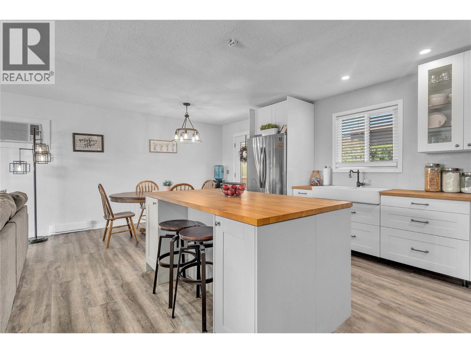  1613 Traut Road, Kelowna