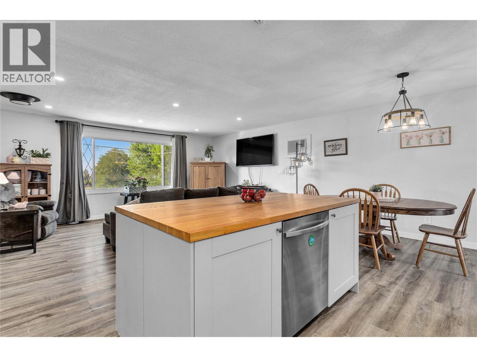  1613 Traut Road, Kelowna