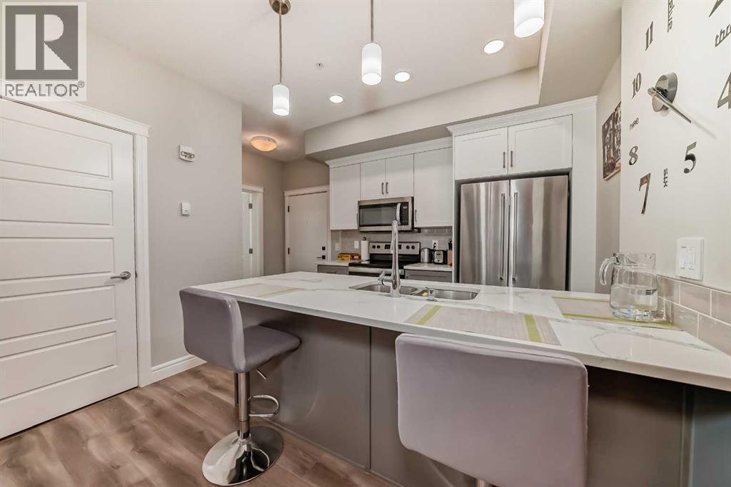 Photo 3 of 102 19661 40 Street Se, Calgary AB