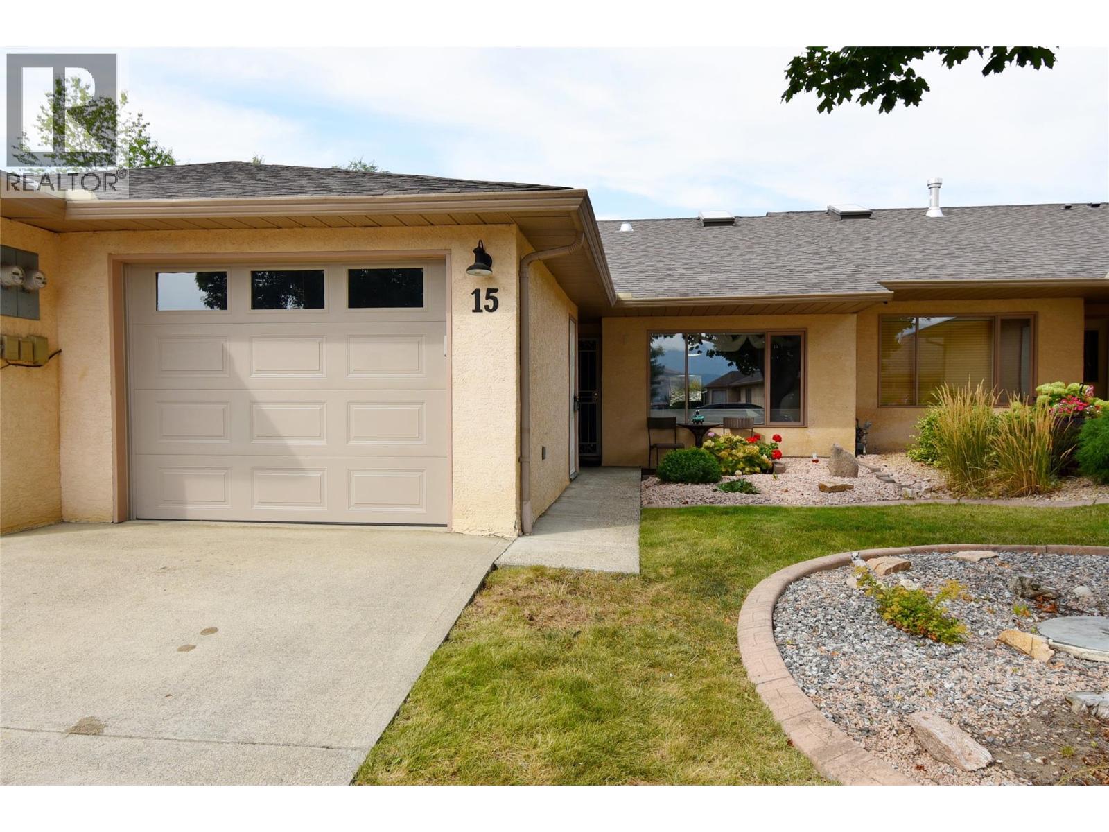 15 1001 30 Avenue, Vernon
