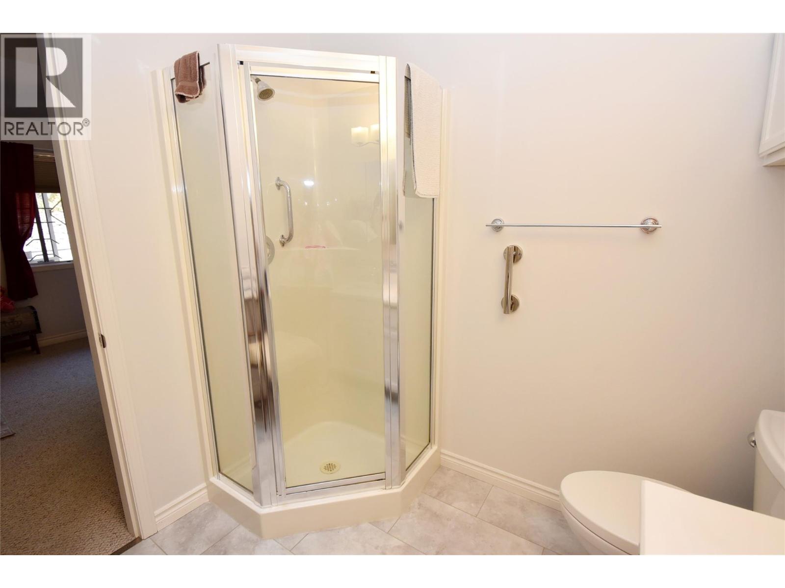 15 1001 30 Avenue, Vernon
