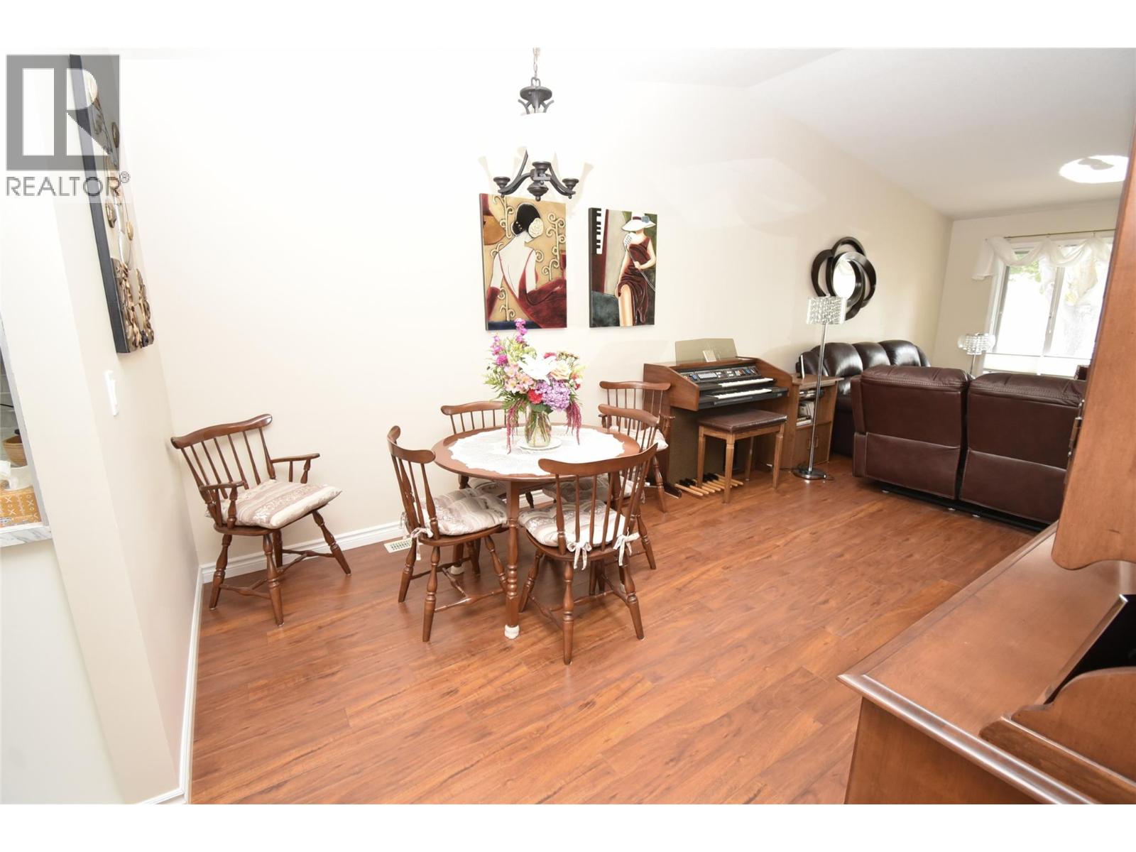 15 1001 30 Avenue, Vernon