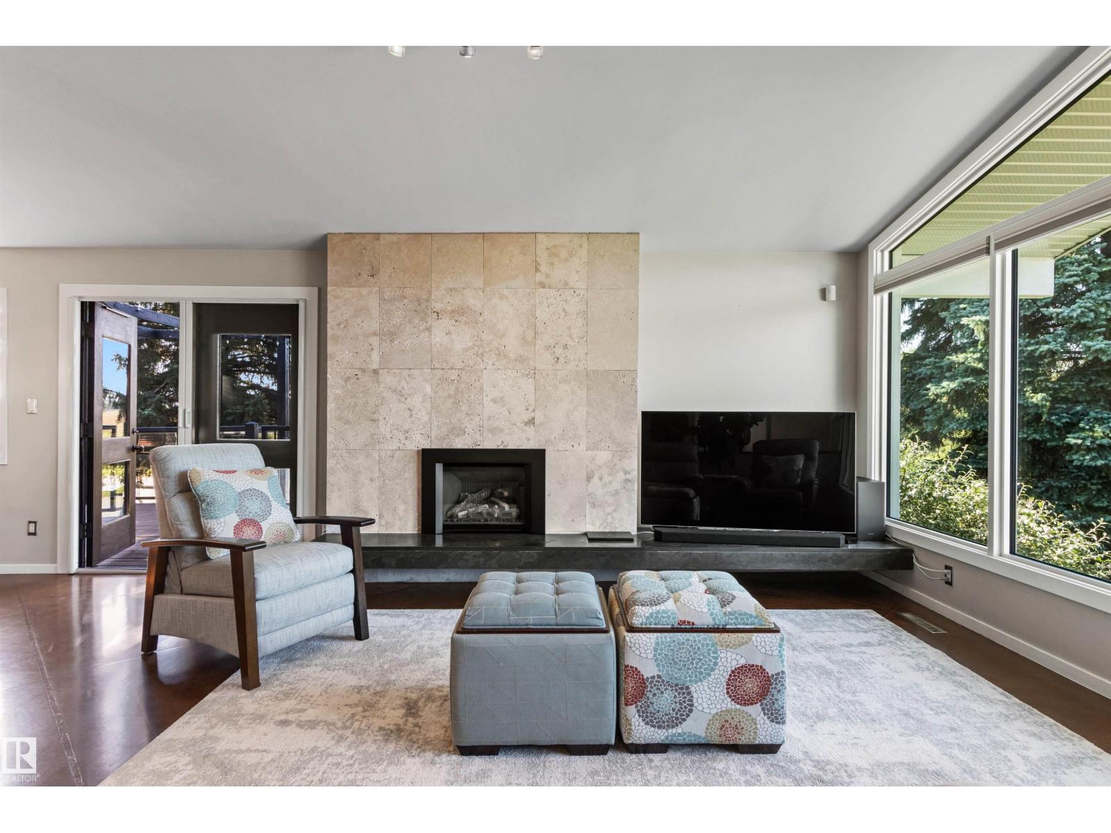Photo 12 of 6203 132 St Nw, Edmonton AB