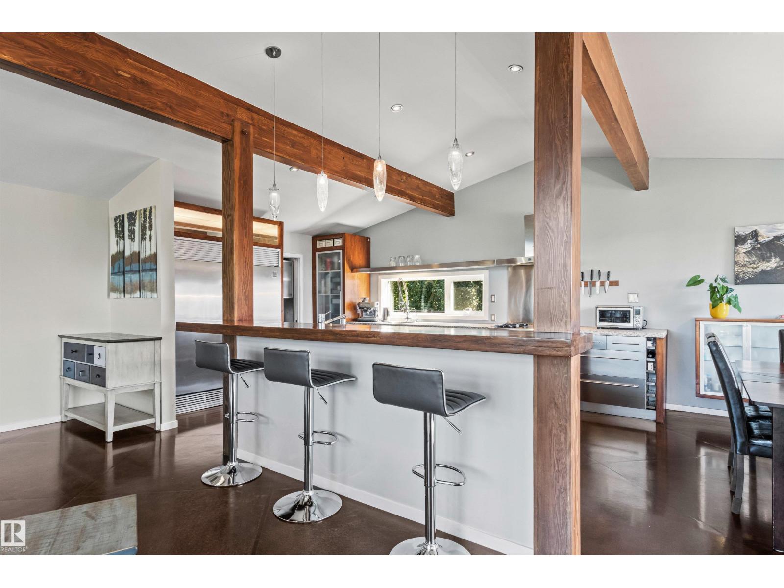 Photo 17 of 6203 132 St Nw, Edmonton AB