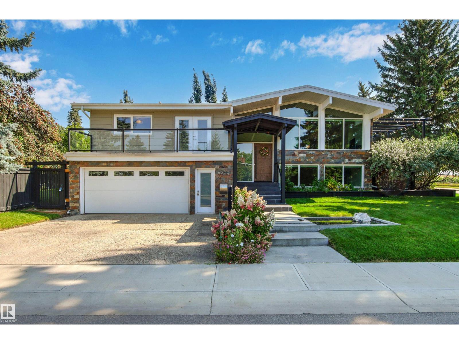 Photo 2 of 6203 132 St Nw, Edmonton AB