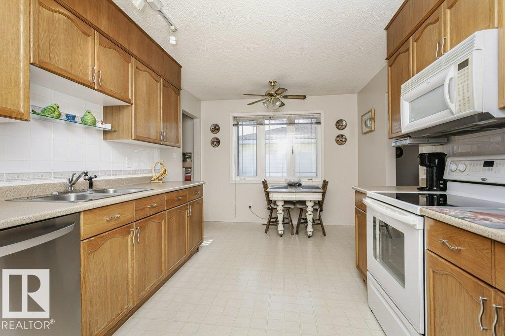 Photo 10 of 4546 56 Av, Bruderheim AB