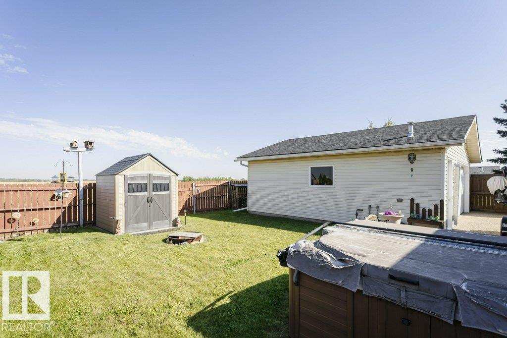 Photo 40 of 4546 56 Av, Bruderheim AB