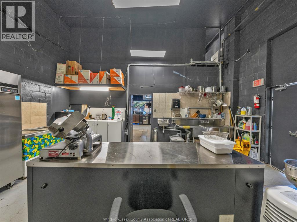 Photo 19 of 3857 Wyandotte Street East Unit 2, Windsor ON