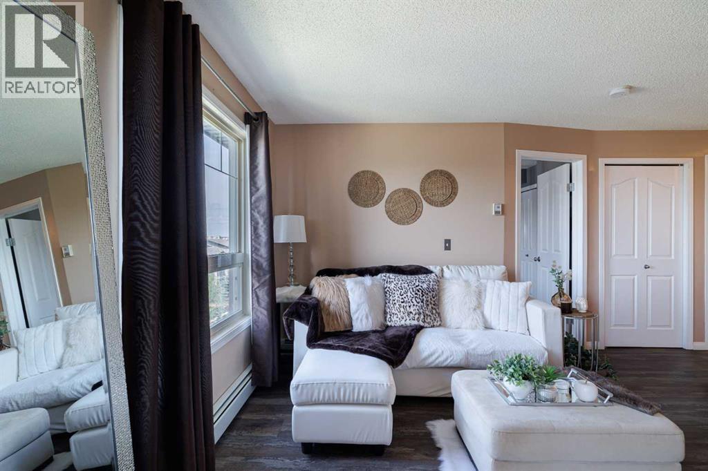Photo 12 of 3418 60 Panatella Street Nw, Calgary AB
