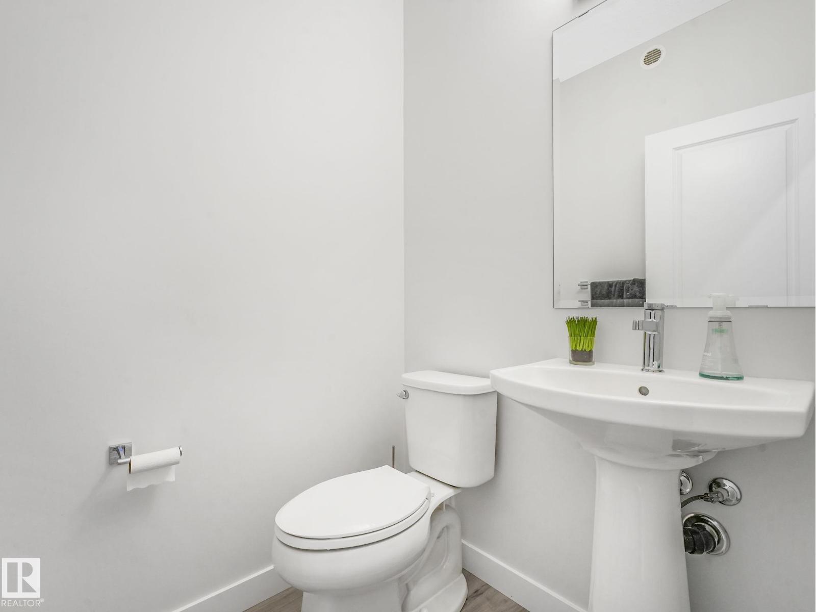 Photo 21 of 6407 174 Av Nw, Edmonton AB