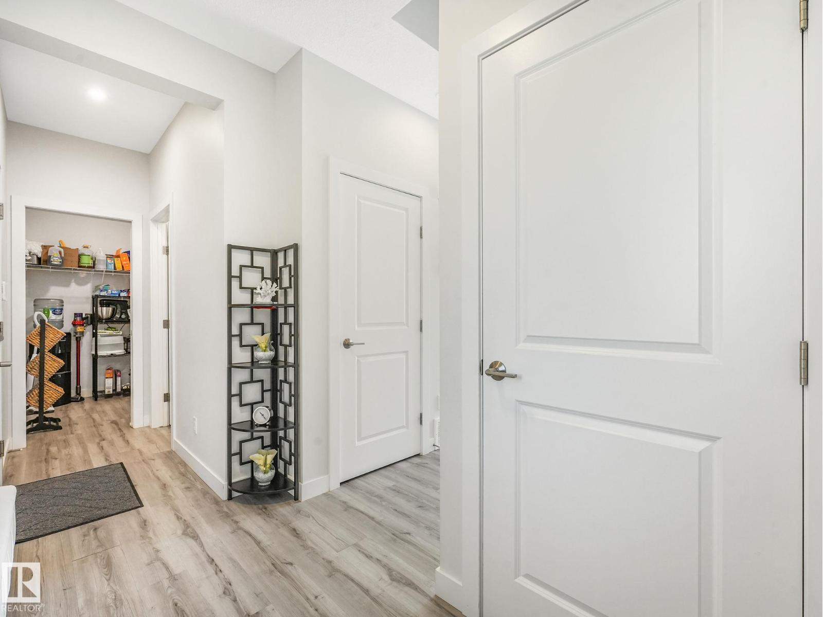 Photo 20 of 6407 174 Av Nw, Edmonton AB