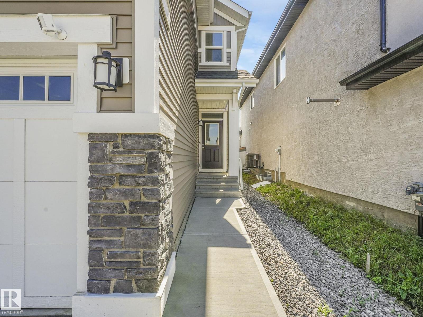 Photo 2 of 6407 174 Av Nw, Edmonton AB