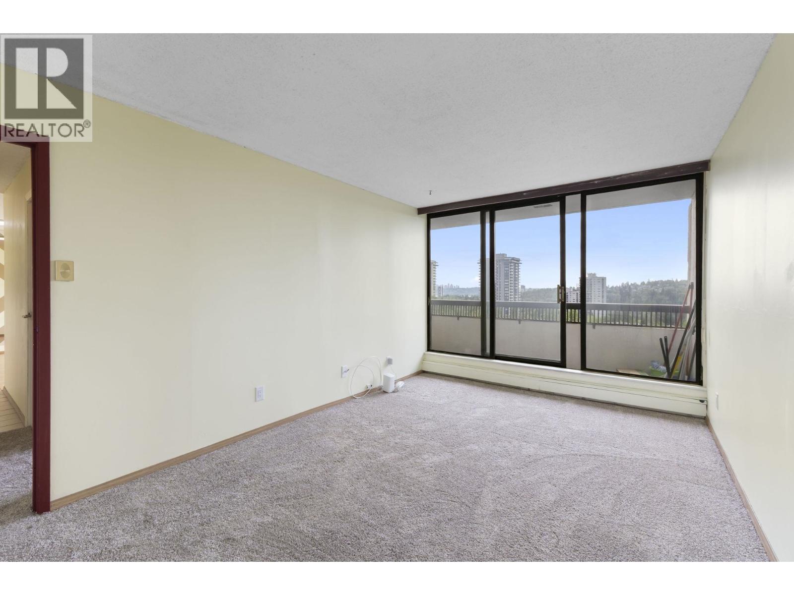 Photo 8 of 1702 9280 Salish Court, Burnaby BC