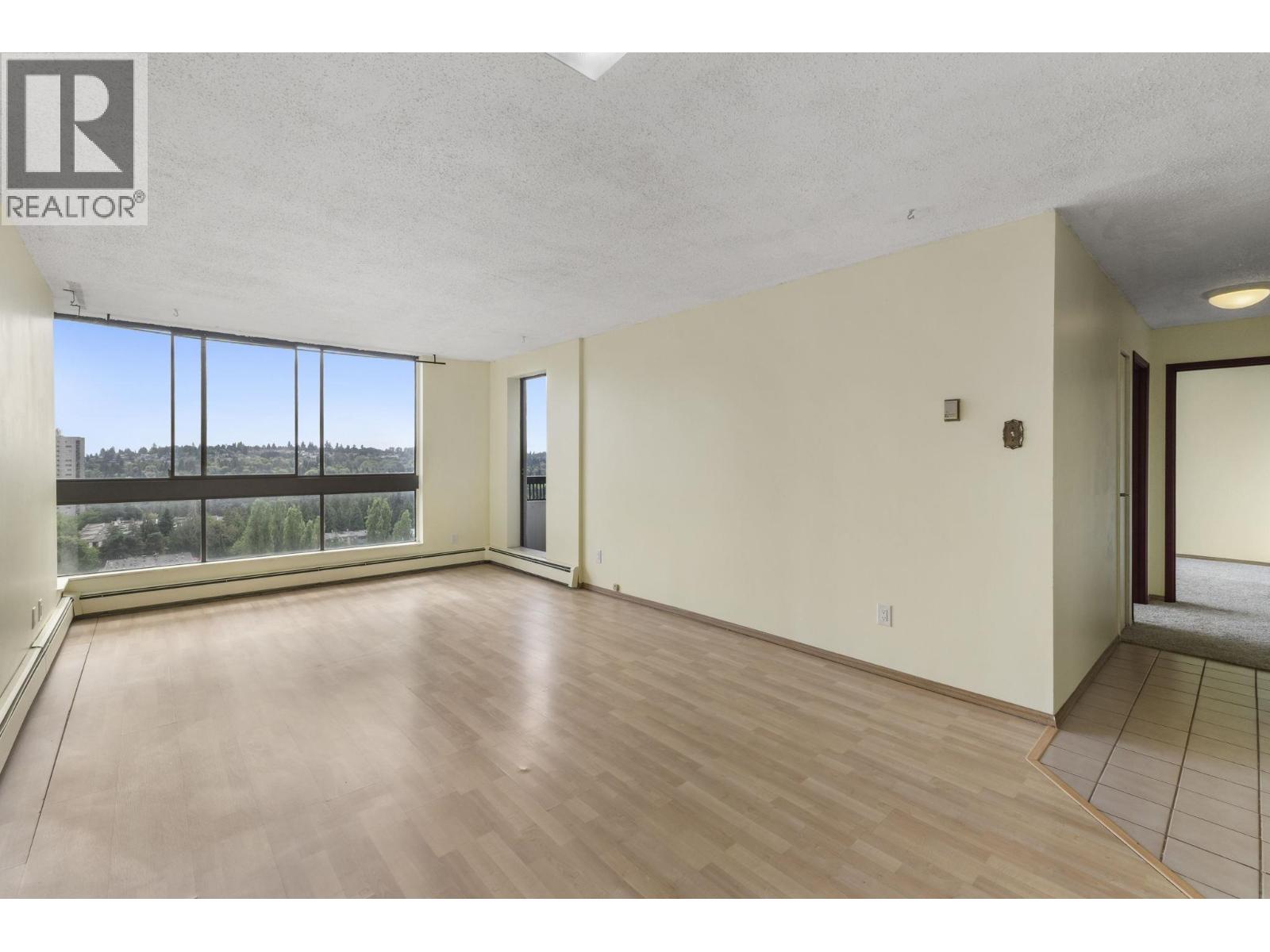 Photo 6 of 1702 9280 Salish Court, Burnaby BC