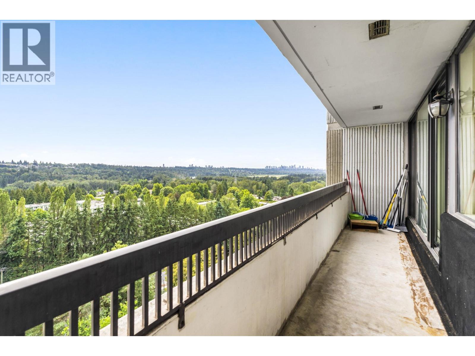 Photo 25 of 1702 9280 Salish Court, Burnaby BC