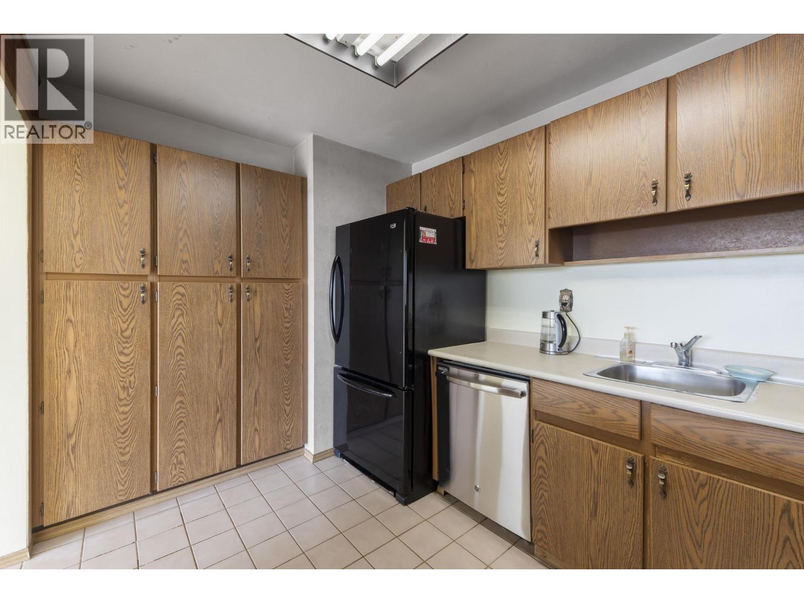 Photo 13 of 1702 9280 Salish Court, Burnaby BC