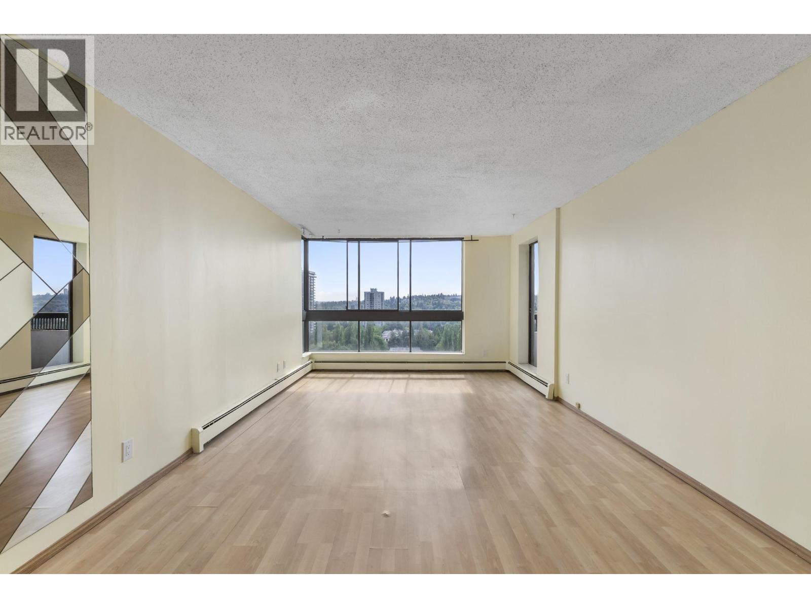Photo 7 of 1702 9280 Salish Court, Burnaby BC