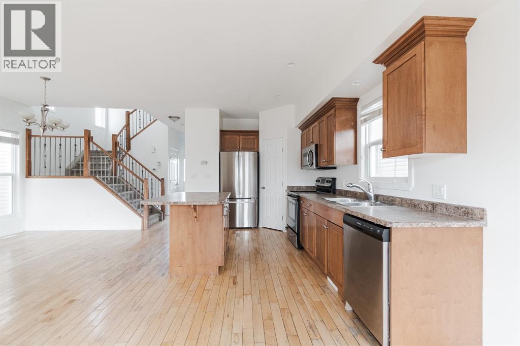 Photo 11 of 254 Rattlepan Creek Crescent, Fort Mcmurray AB