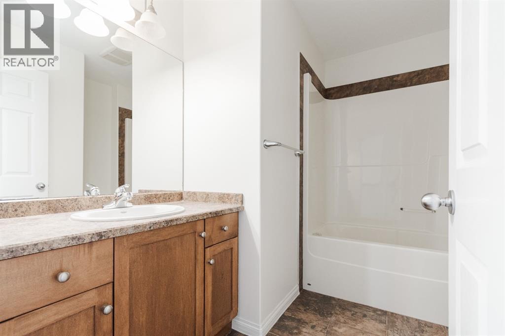 Photo 31 of 254 Rattlepan Creek Crescent, Fort Mcmurray AB