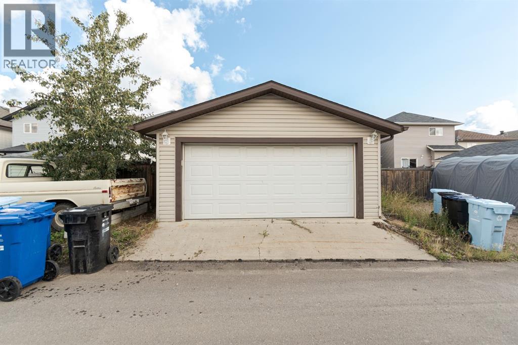 Photo 49 of 254 Rattlepan Creek Crescent, Fort Mcmurray AB