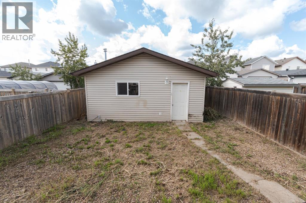Photo 48 of 254 Rattlepan Creek Crescent, Fort Mcmurray AB