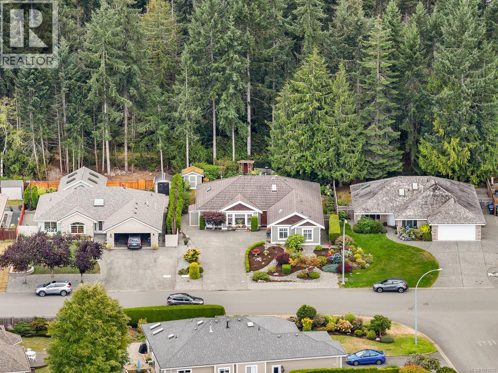Photo 1 of 1064 Miraloma Dr, Qualicum Beach BC