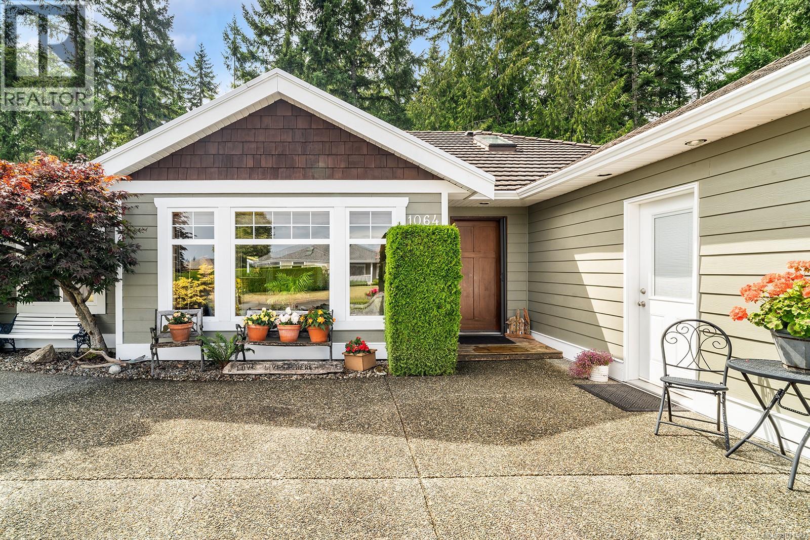 Photo 44 of 1064 Miraloma Dr, Qualicum Beach BC