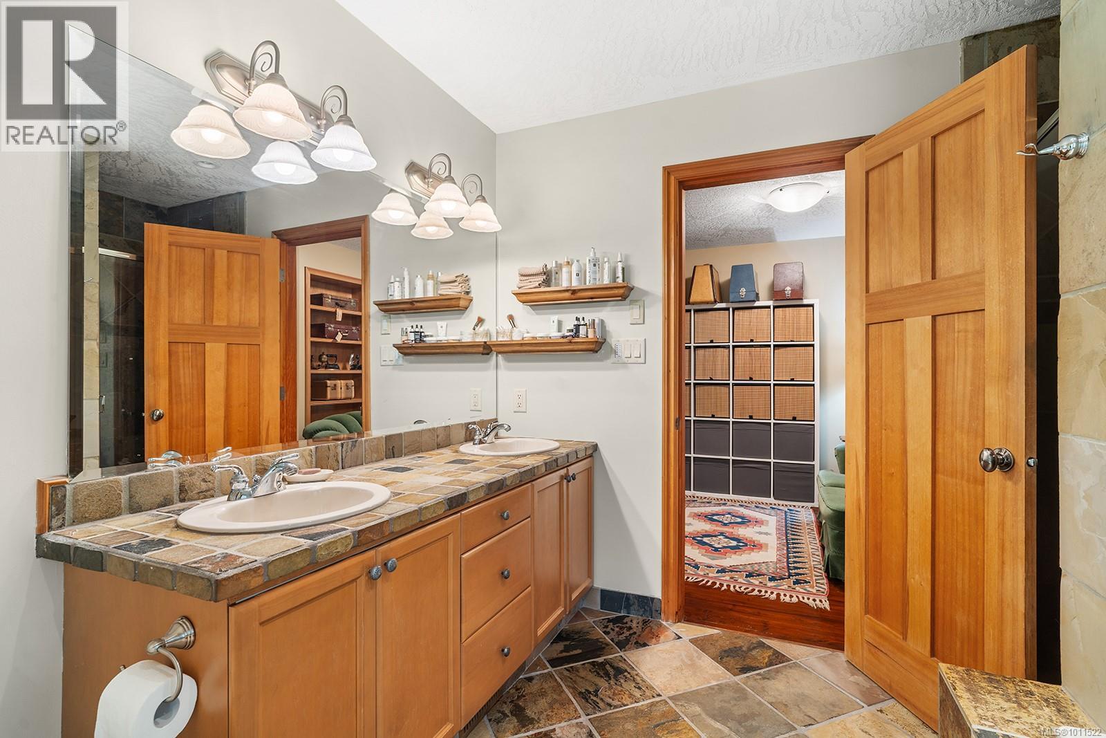 Photo 25 of 1064 Miraloma Dr, Qualicum Beach BC