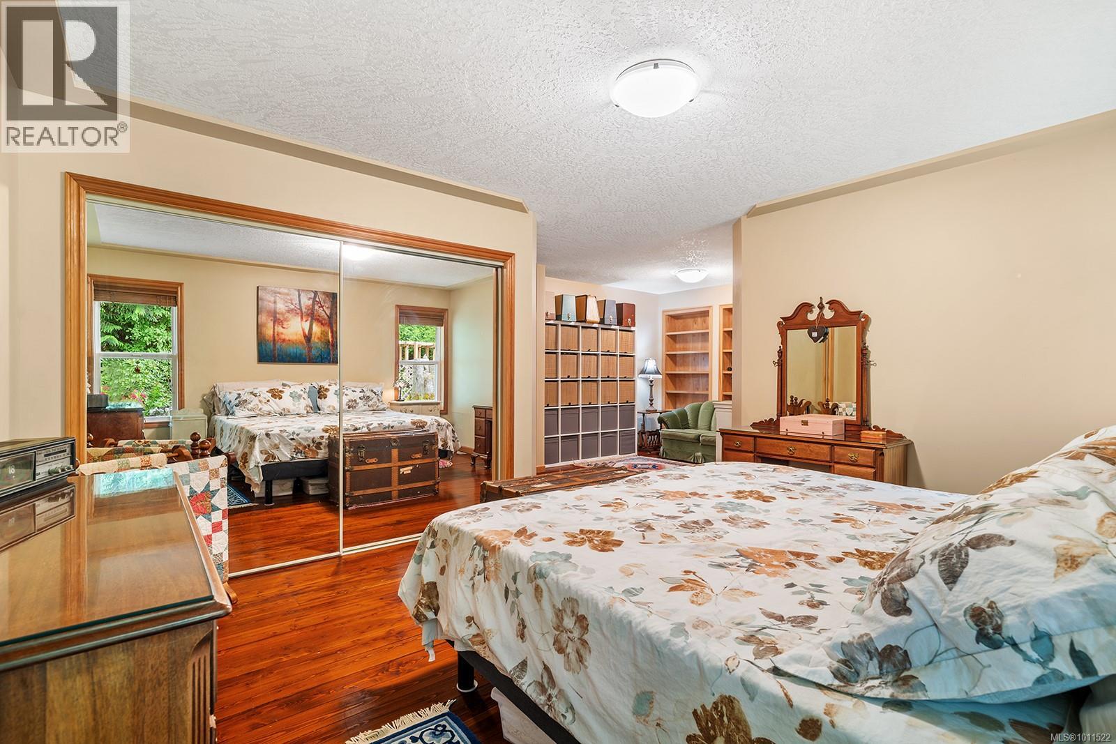 Photo 21 of 1064 Miraloma Dr, Qualicum Beach BC