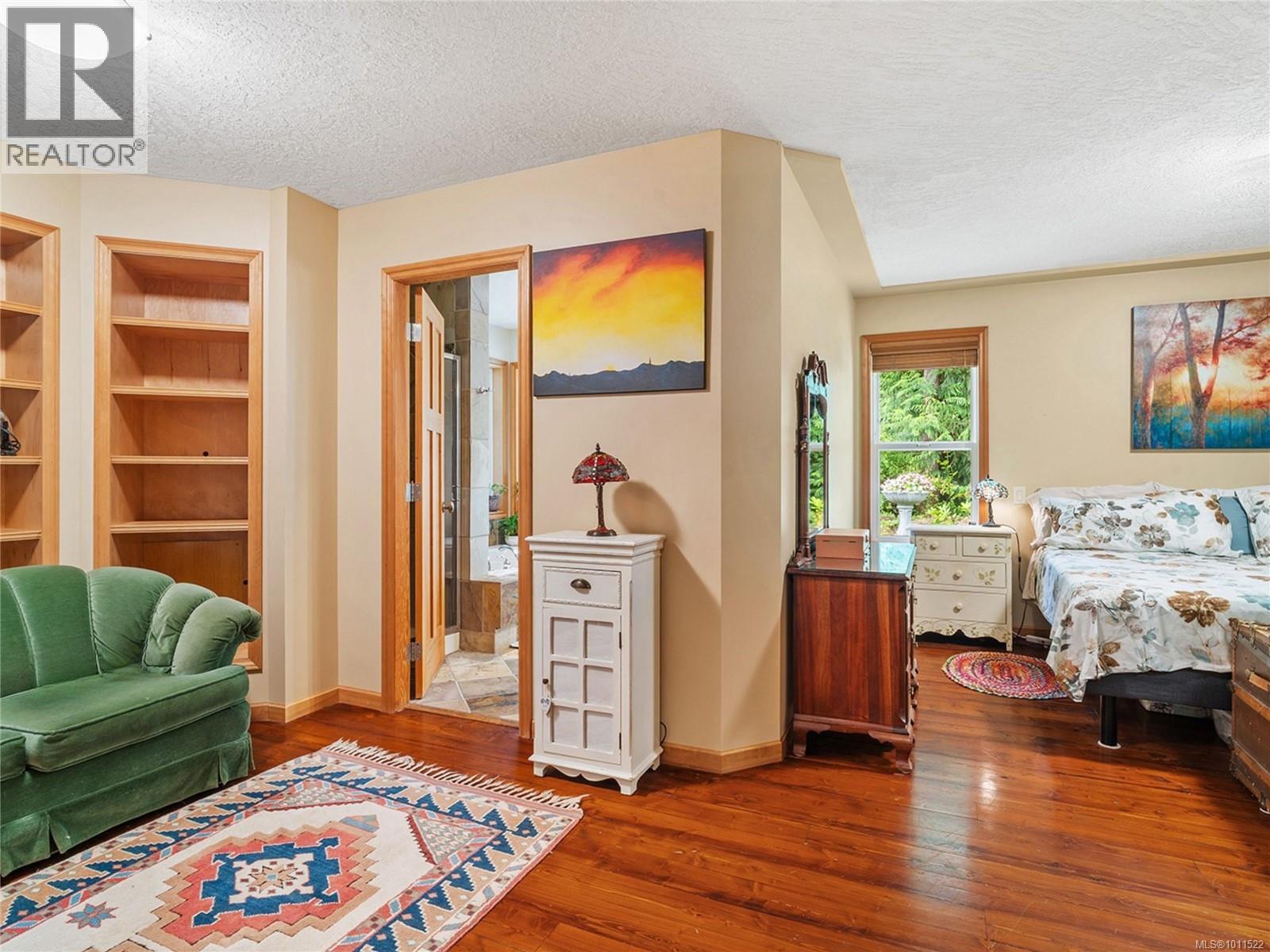 Photo 22 of 1064 Miraloma Dr, Qualicum Beach BC