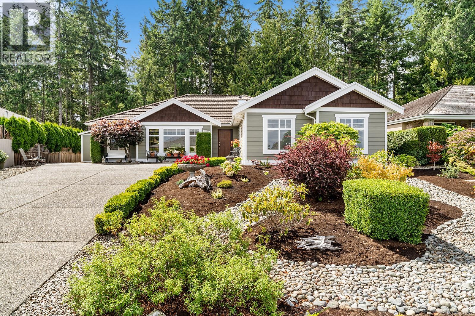Photo 45 of 1064 Miraloma Dr, Qualicum Beach BC