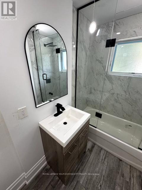 Photo 9 of Main 12 Kemano Road, Aurora ON