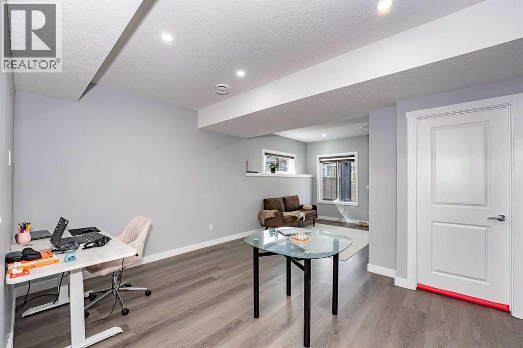 Photo 28 of 74 Carringvue Drive Nw, Calgary AB